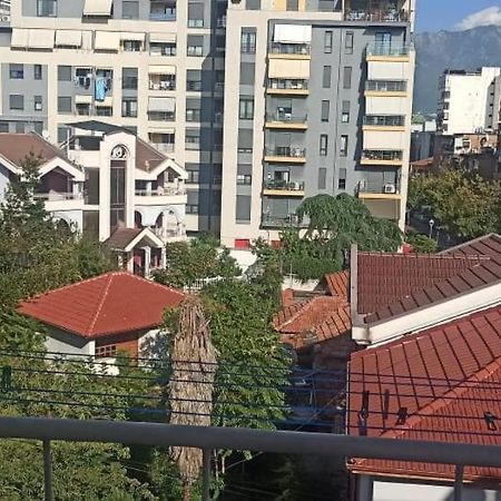 Royal 3 Hostel Tiranë Eksteriør bilde