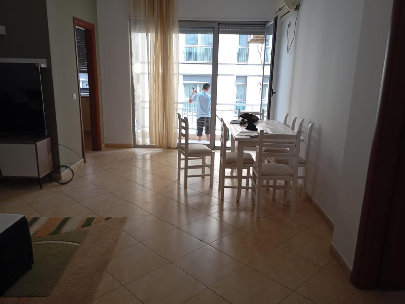 Royal 3 Hostel Tiranë Eksteriør bilde