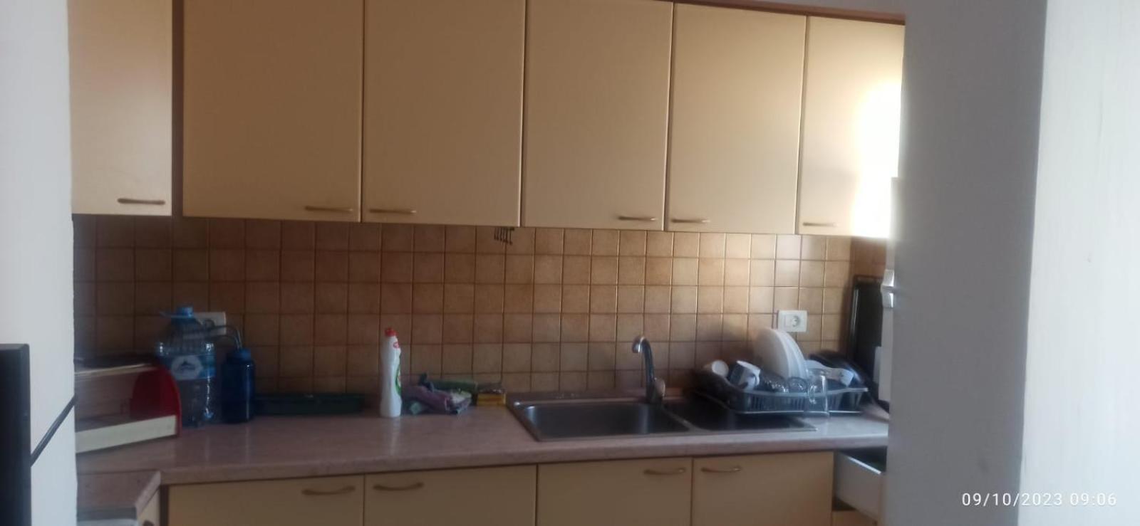 Royal 3 Hostel Tiranë Eksteriør bilde